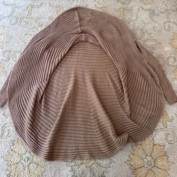 Peruvian Handmade Essential Magic Sweater Alpaca Blend OS Camel - Picture 8 of 15